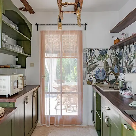 Casa Elisabetta Apartmanhaz شقة